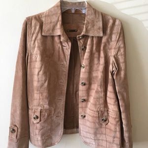 i.e. relaxed 100% leather jacket